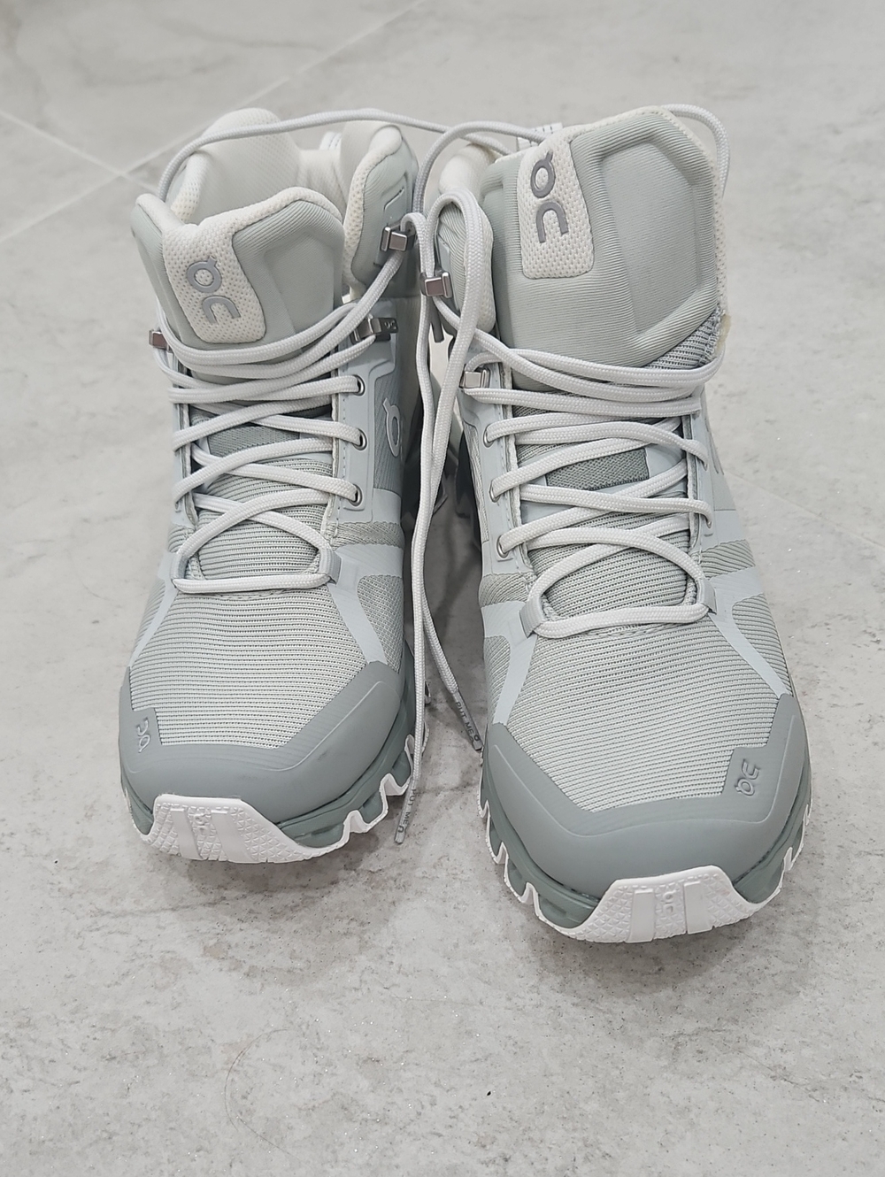 On Running Women Light Gray High-Top Trail Sneakers